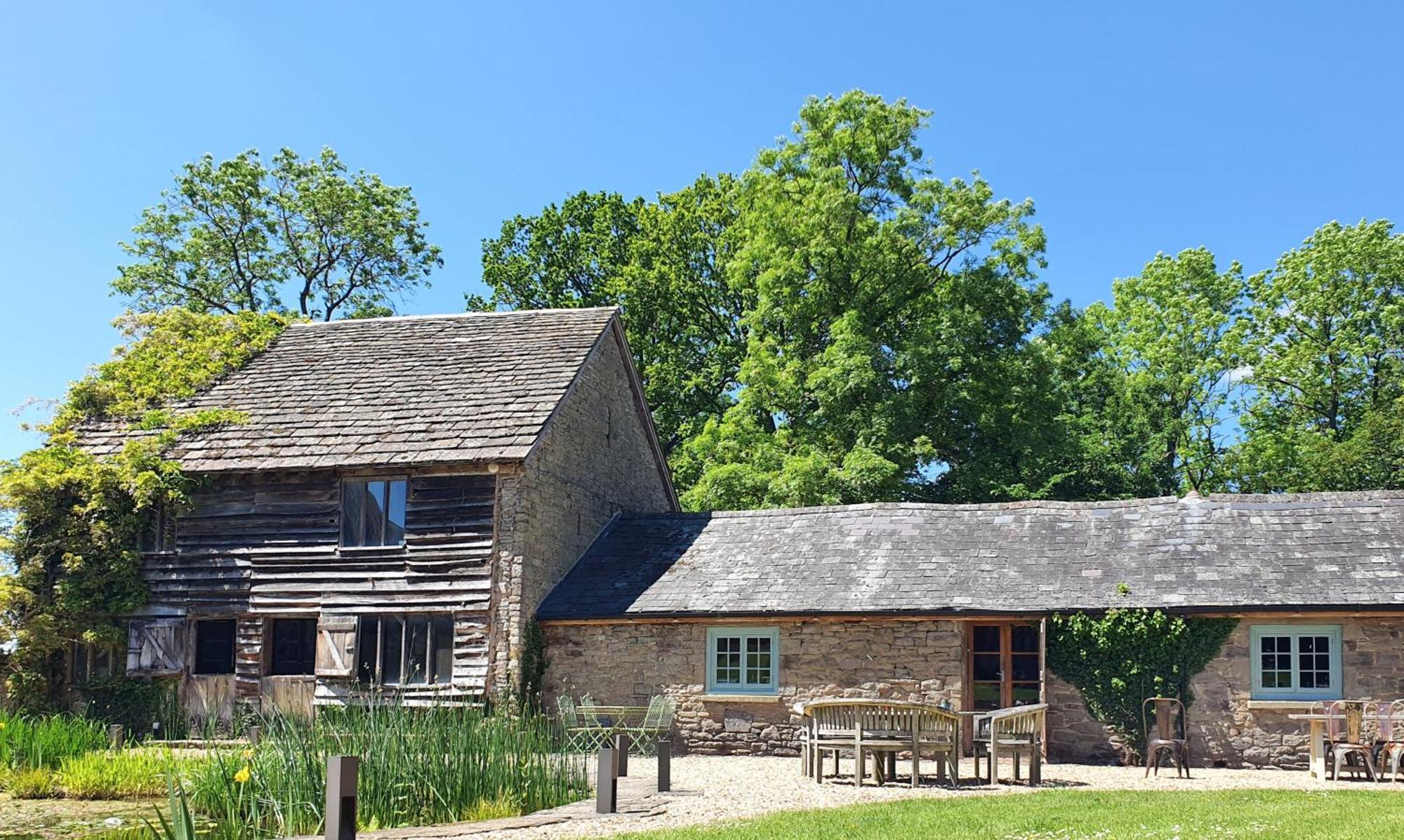 Вілла The Threshing Barn At Penrhos Court Кінгтон Номер фото